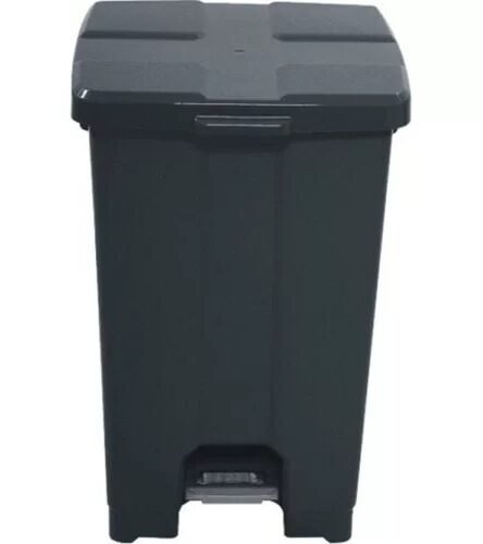 LIXEIRA QUADRADA COM PEDAL 60L JSN PRETA