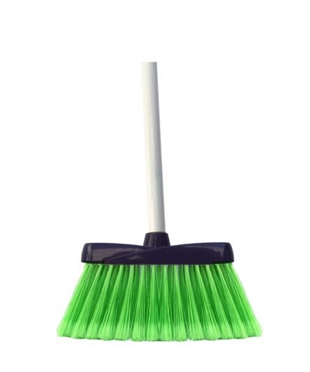 VASSOURA TIPO NOVICA BASE PLASTICA C/CABO CAIÇARA